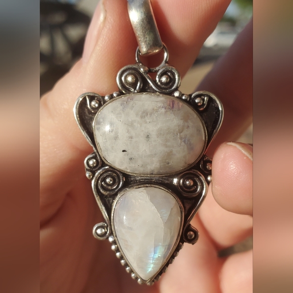 New Rainbow Moonstone 925 Silver Pendant. - Picture 9 of 16